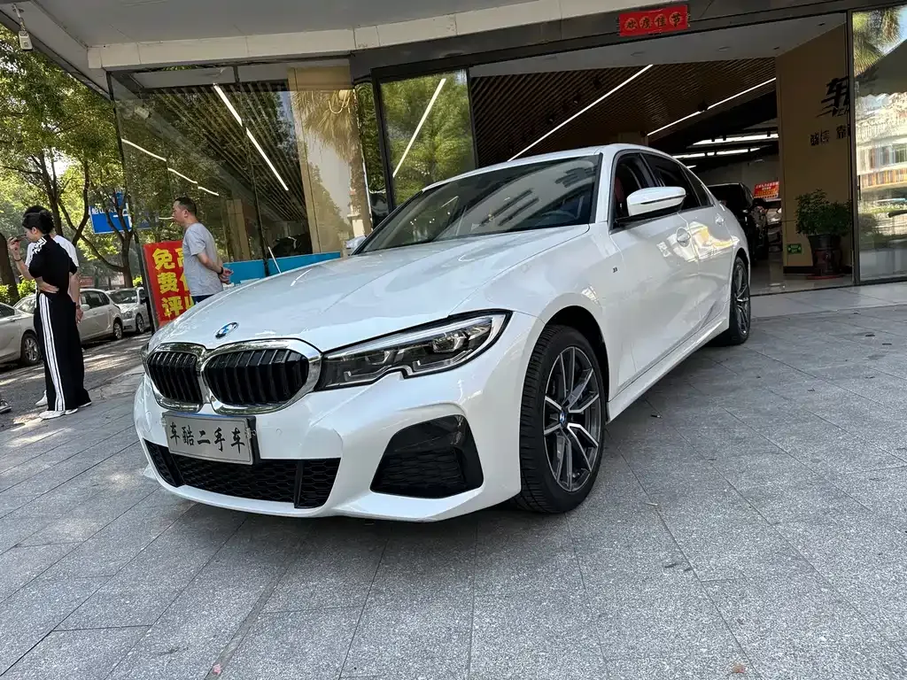BMW 3 Series — фото 1