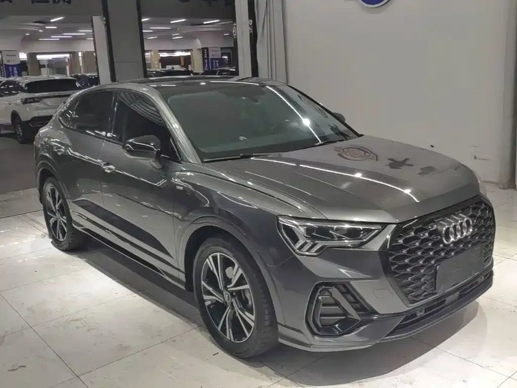 Audi Q3 Sportback — фото 8