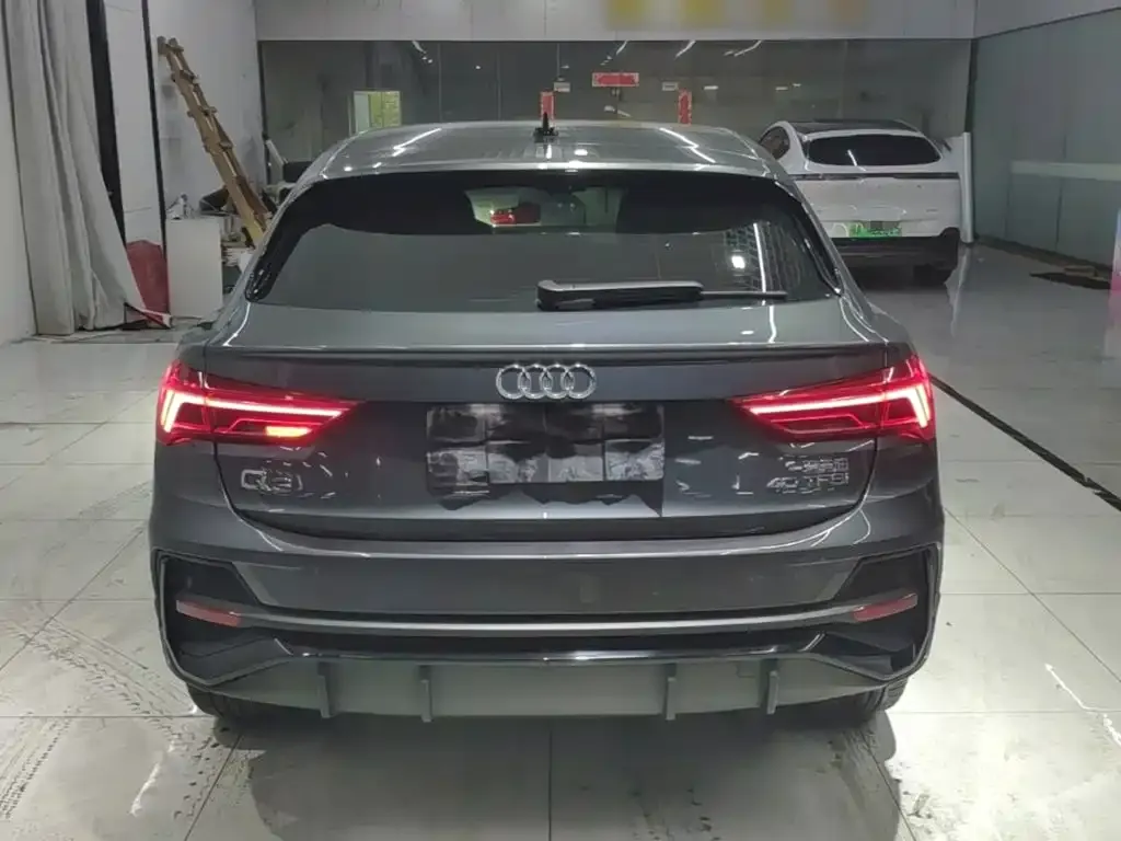Audi Q3 Sportback — фото 4