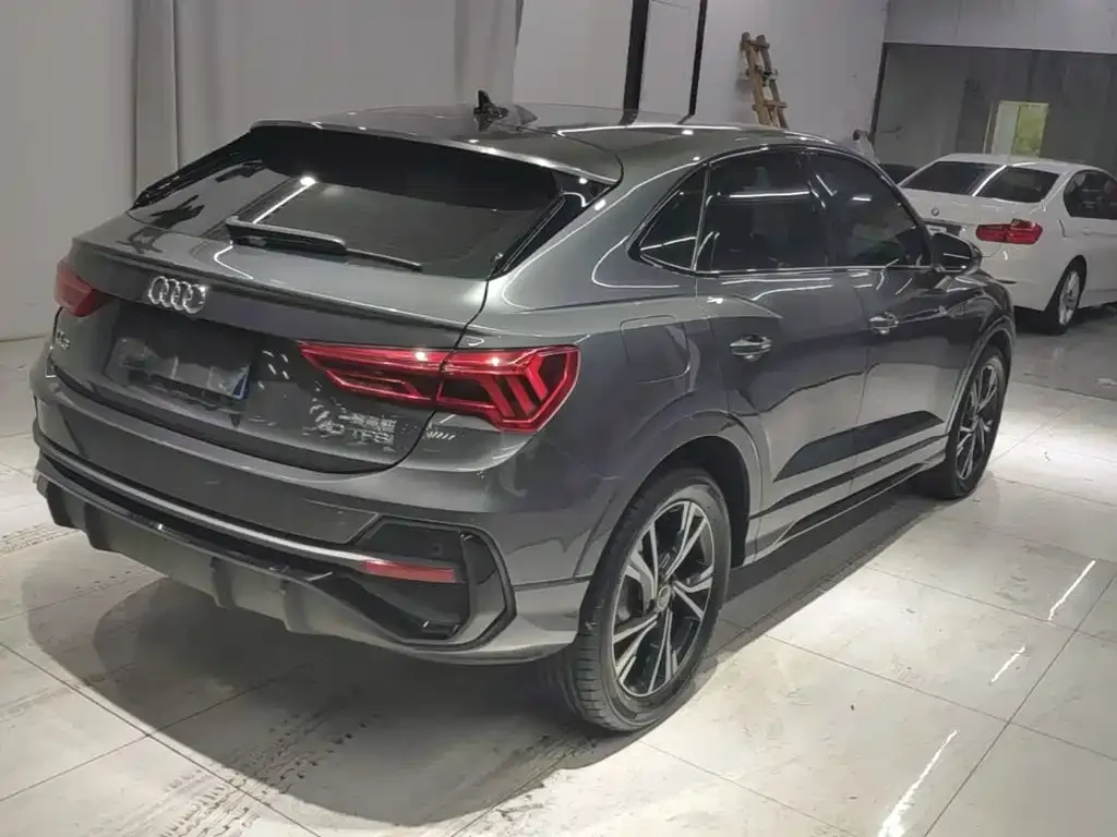 Audi Q3 Sportback — фото 3