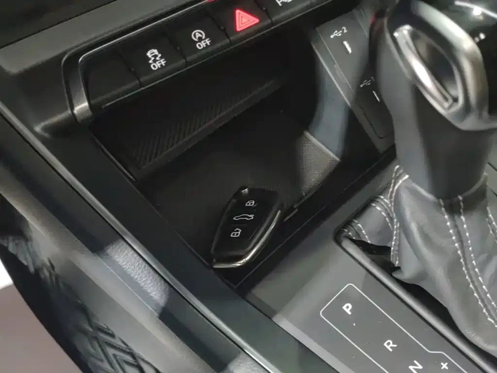 Audi Q3 Sportback — фото 7