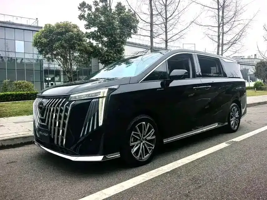 GAC Motor Trumpchi M8 — фото 1