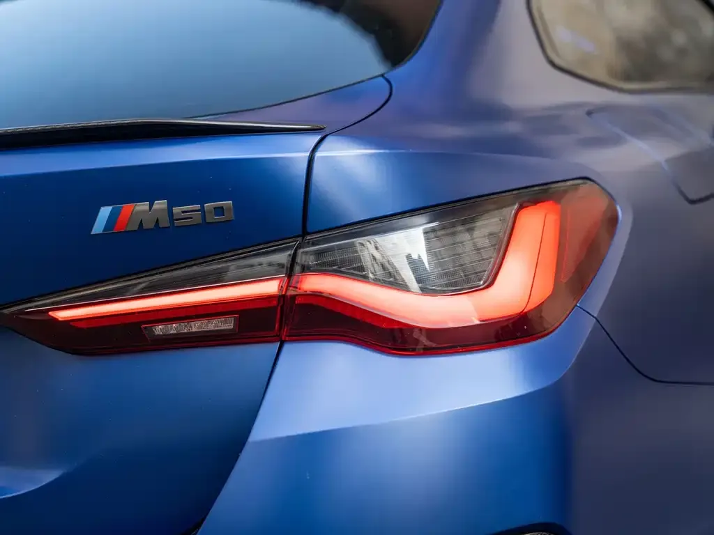 BMW i4 — фото 2