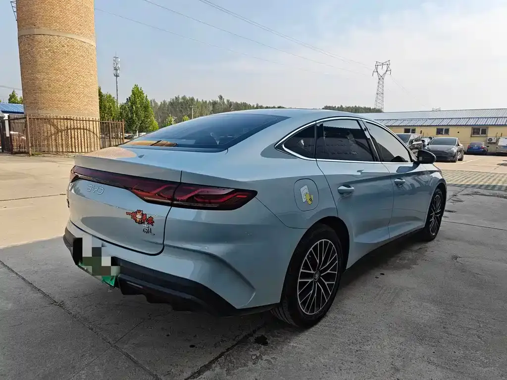 BYD Qin L — фото 4