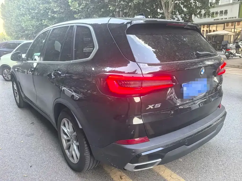 BMW X5 (Import) — фото 5