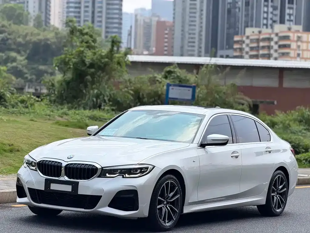 BMW 3 Series — фото 1