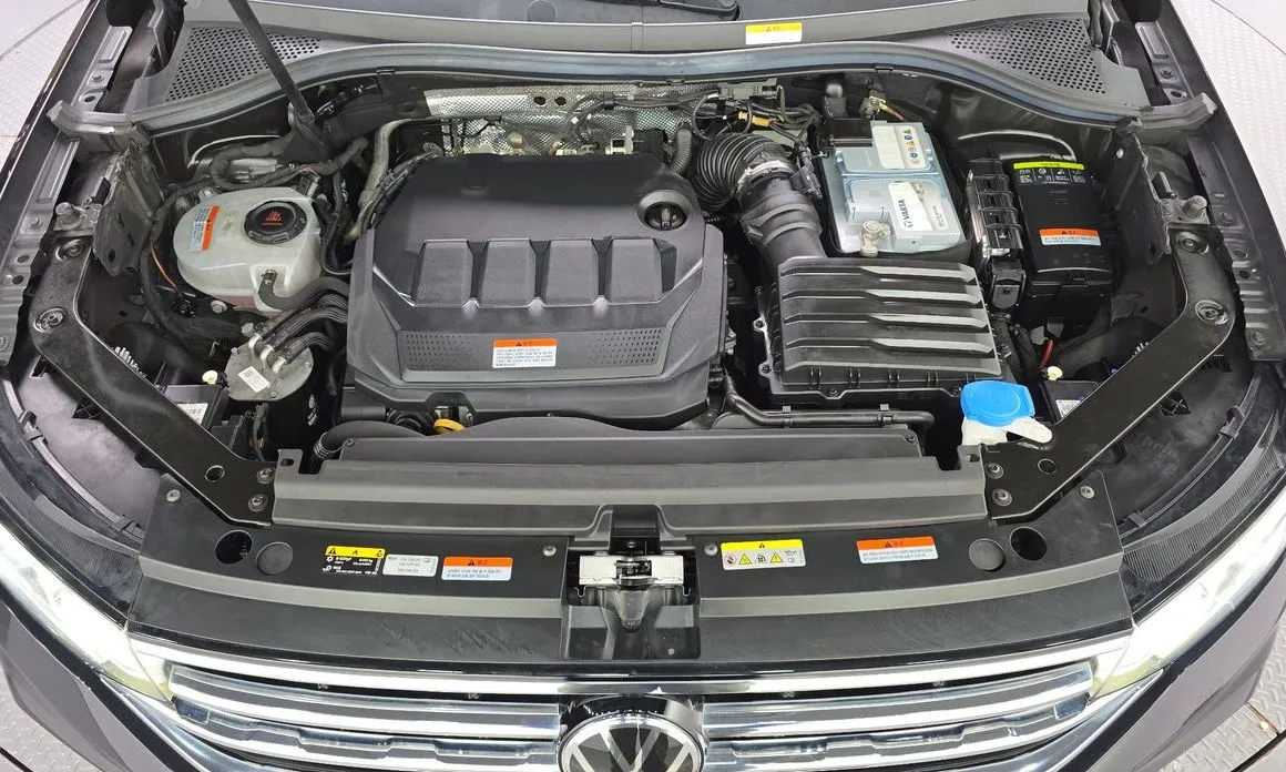 Volkswagen Tiguan — фото 8
