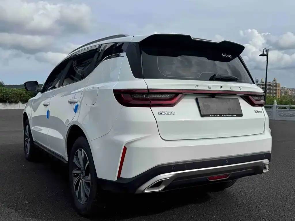 Geely Vision X6 — фото 9
