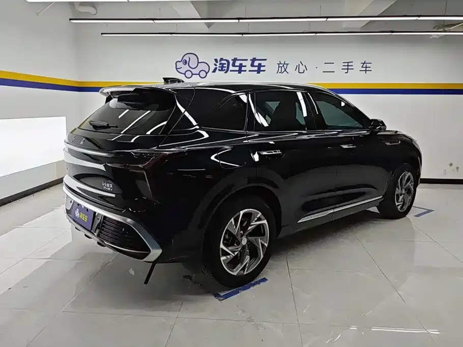 Hongqi HS3 PHEV — фото 6