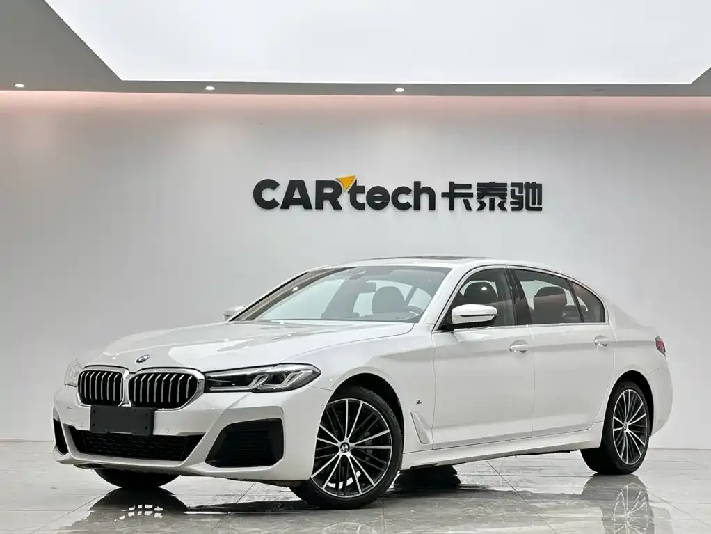 BMW 5 Series — фото 1