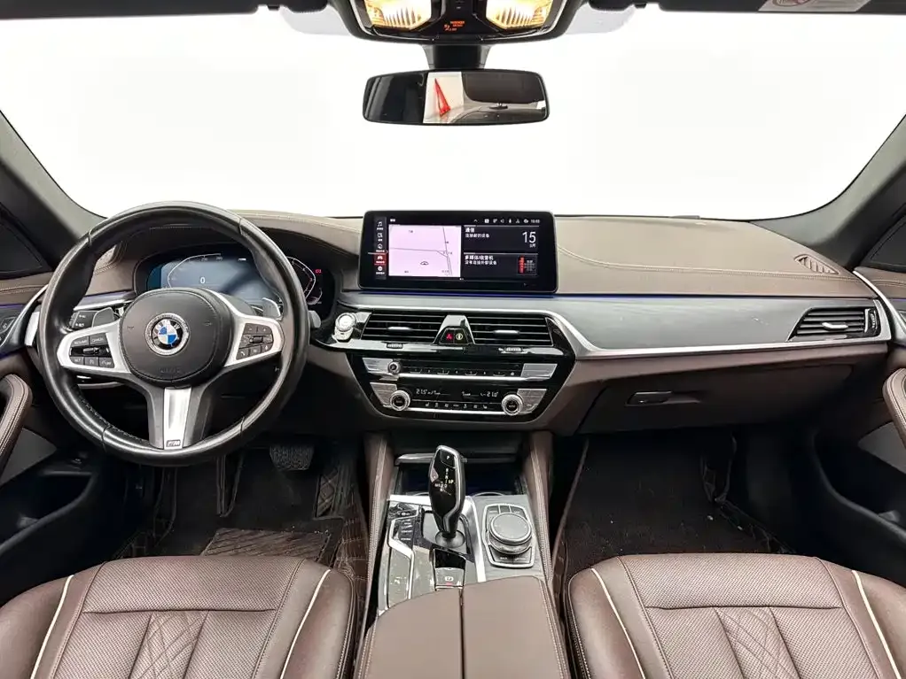 BMW 5 Series — фото 6