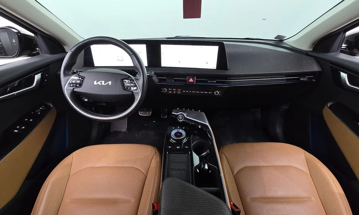 Kia EV6 — фото 8