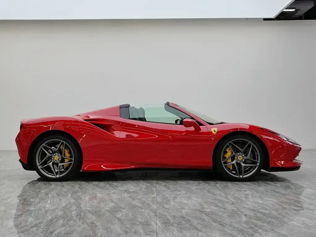 Ferrari F8 — фото 5