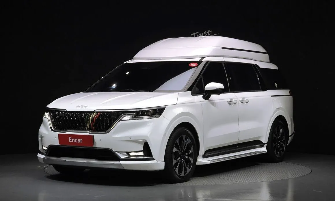 Kia Carnival — фото 1
