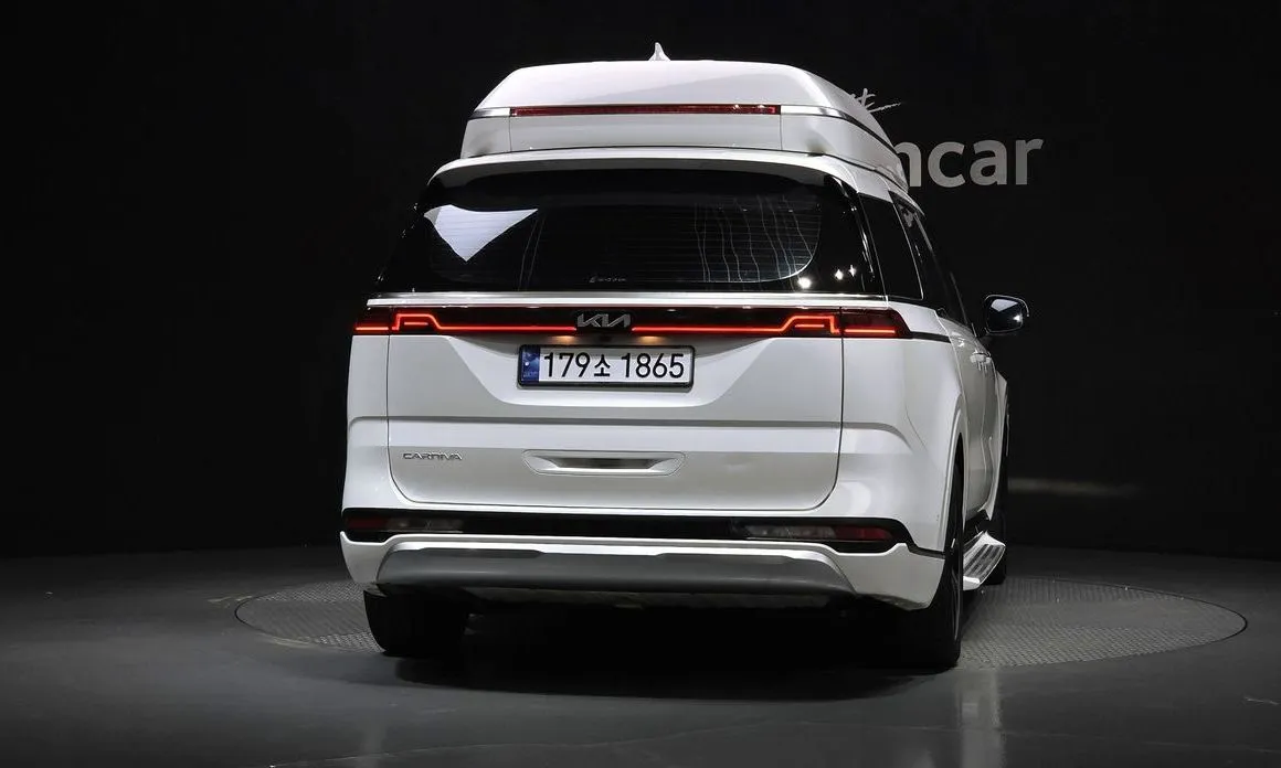 Kia Carnival — фото 5
