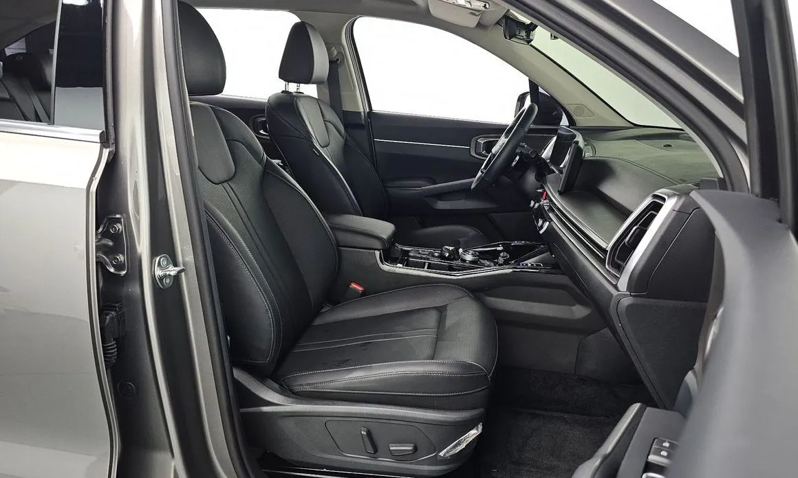 Kia Sorento — фото 7