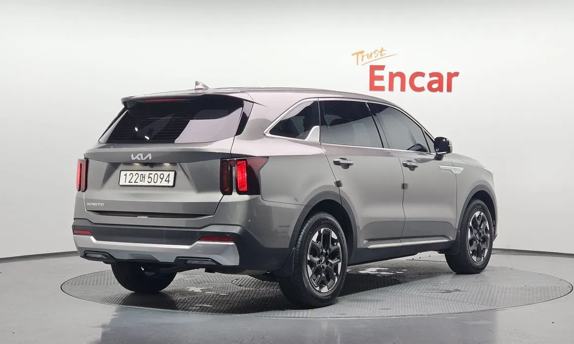 Kia Sorento — фото 5
