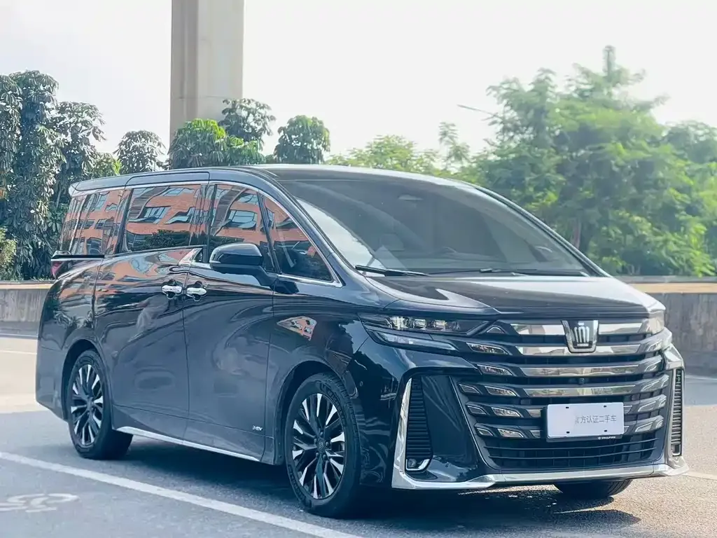 Toyota Vellfire — фото 5