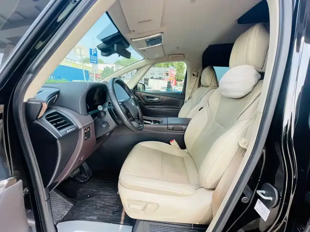 Toyota Vellfire — фото 2