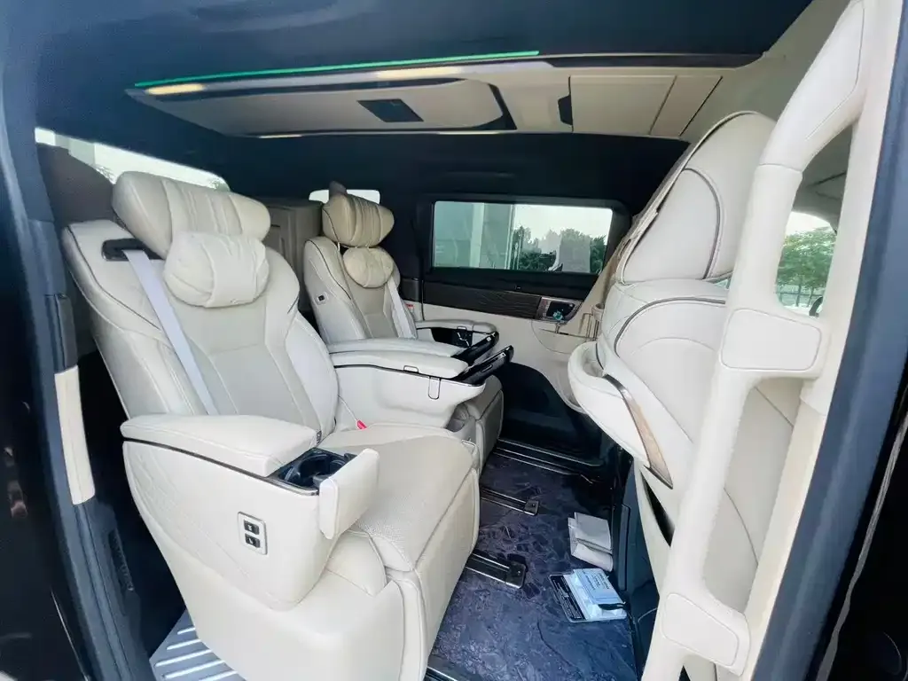 Toyota Vellfire — фото 3