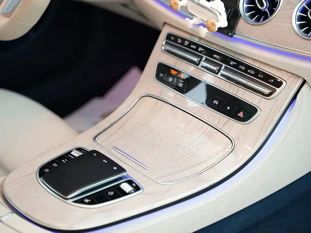 Mercedes-Benz E-Class (Import) — фото 4
