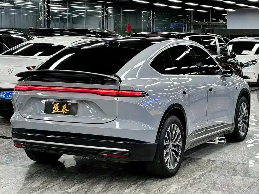 NIO EC6 — фото 10