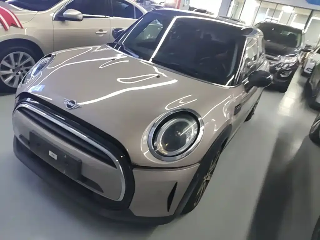 MINI Cooper (3-door) — фото 1