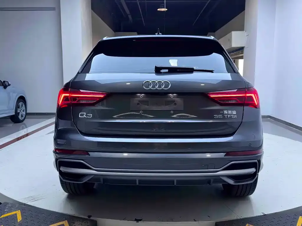 Audi Q3 — фото 5