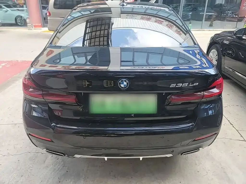 BMW 5 Series New Energy — фото 9