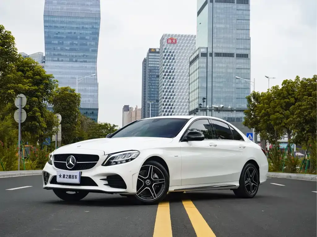 Mercedes-Benz C-Class — фото 1