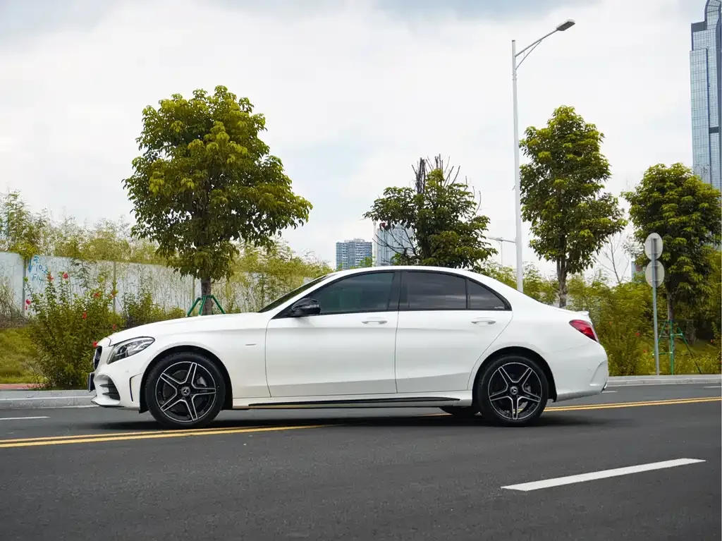 Mercedes-Benz C-Class — фото 10