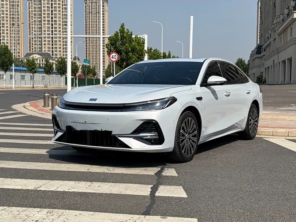 Geely Galaxy A7 EM — фото 1