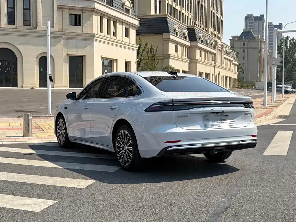 Geely Galaxy A7 EM — фото 3