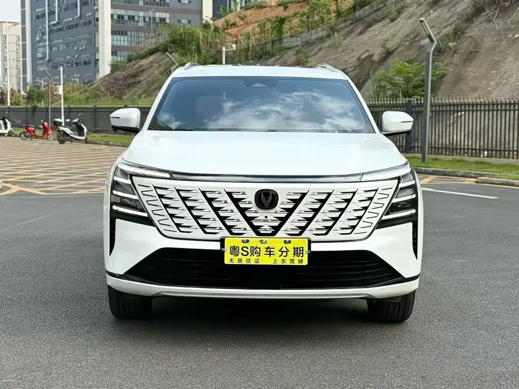 Changan CS75 PLUS — фото 4