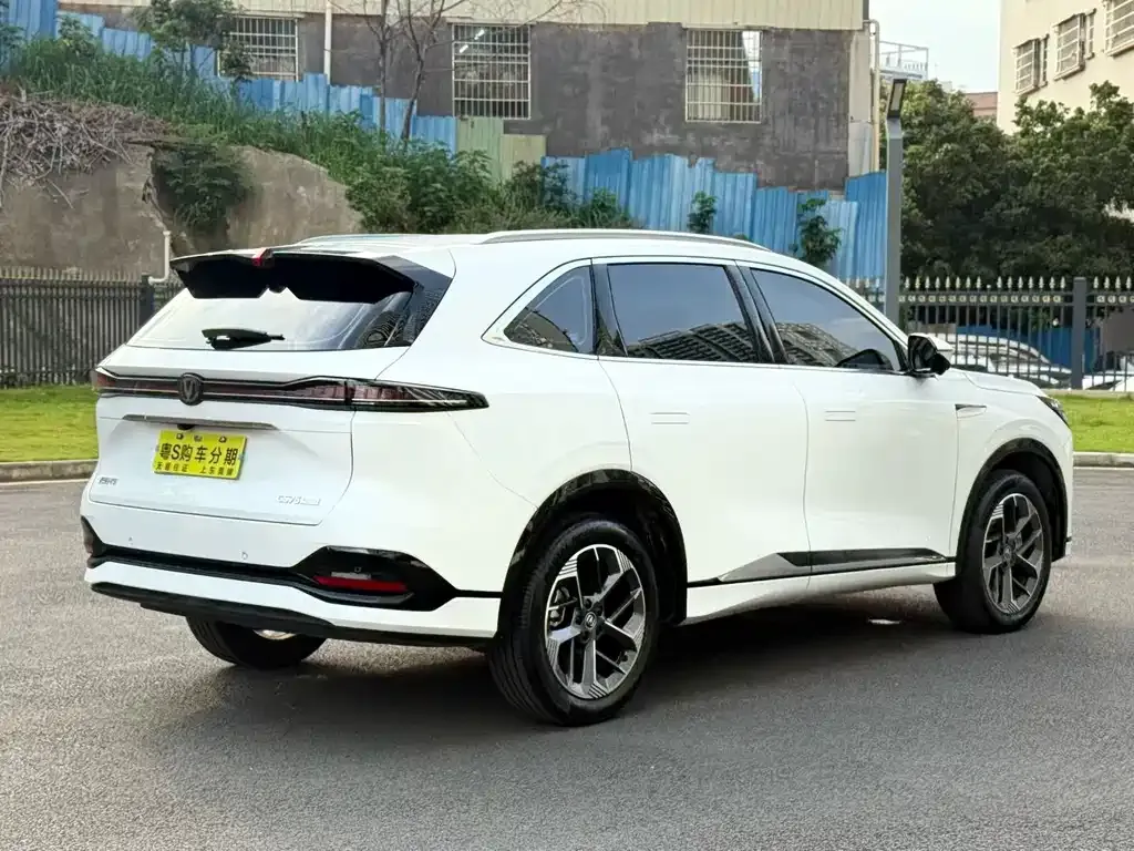 Changan CS75 PLUS — фото 6