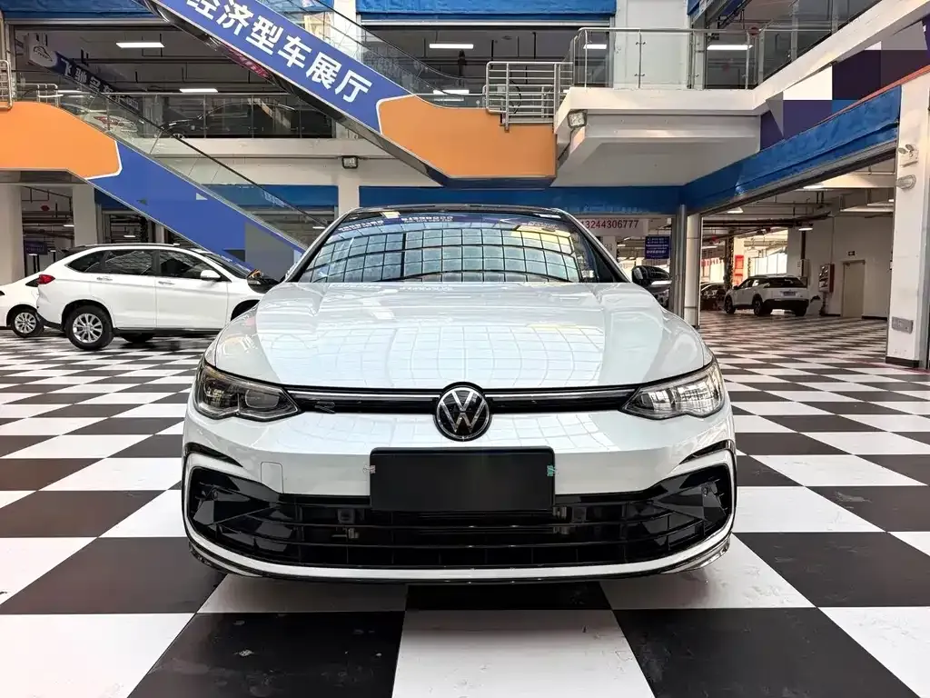 Volkswagen Golf — фото 3