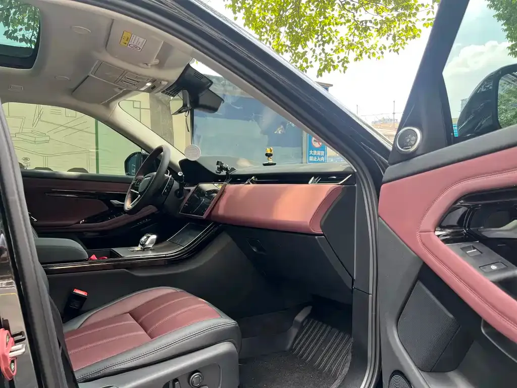 Land Rover Evoque — фото 4