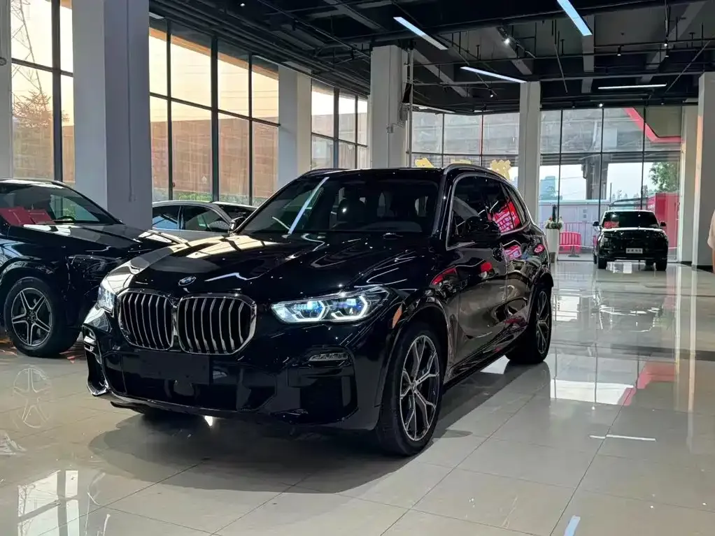 BMW X5 (Import) — фото 1