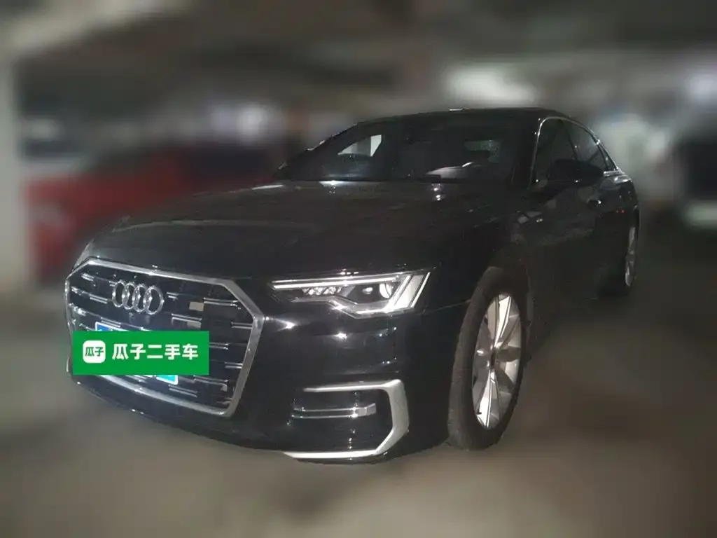 Audi A6L — фото 1