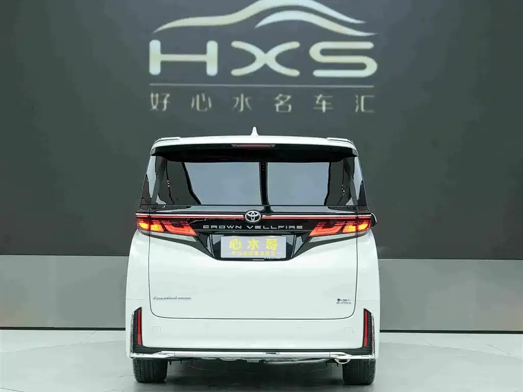 Toyota Vellfire — фото 7