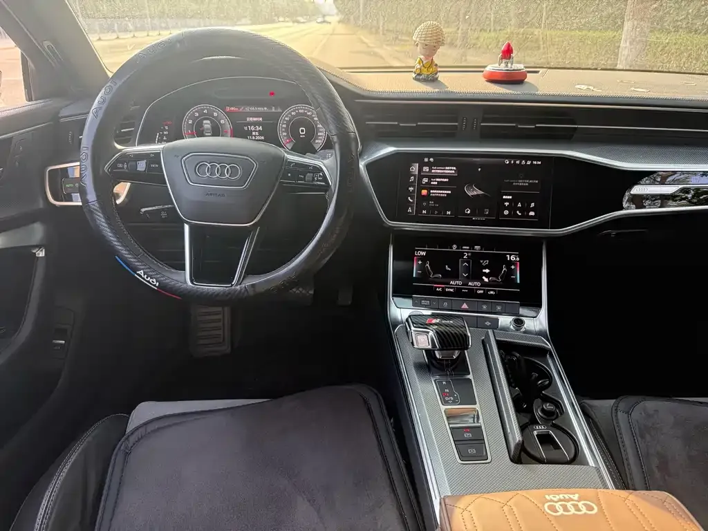 Audi A6L — фото 10