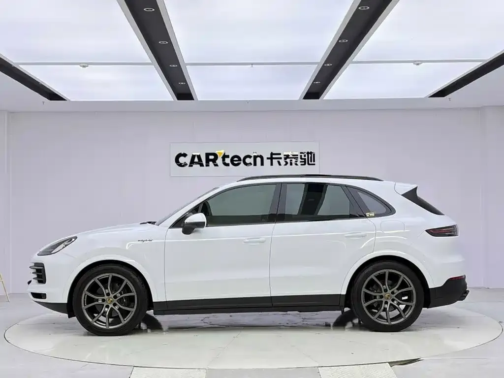 Porsche Cayenne Hybrid — фото 8