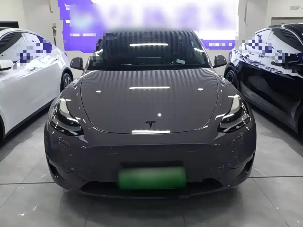 Tesla Model Y — фото 5