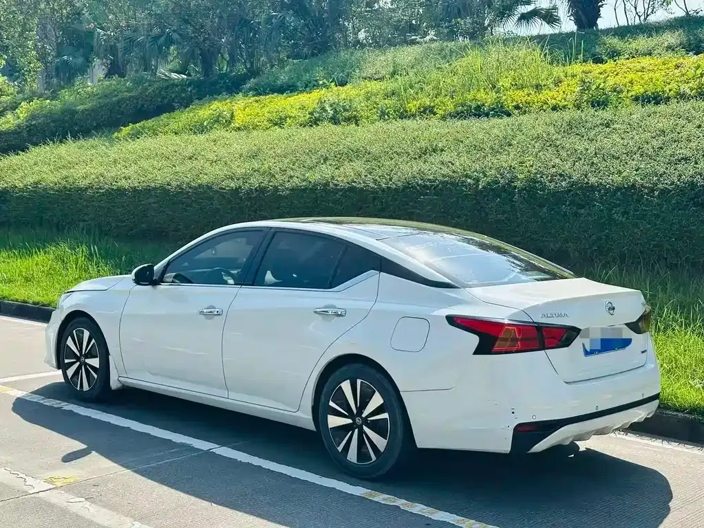Nissan Teana — фото 6