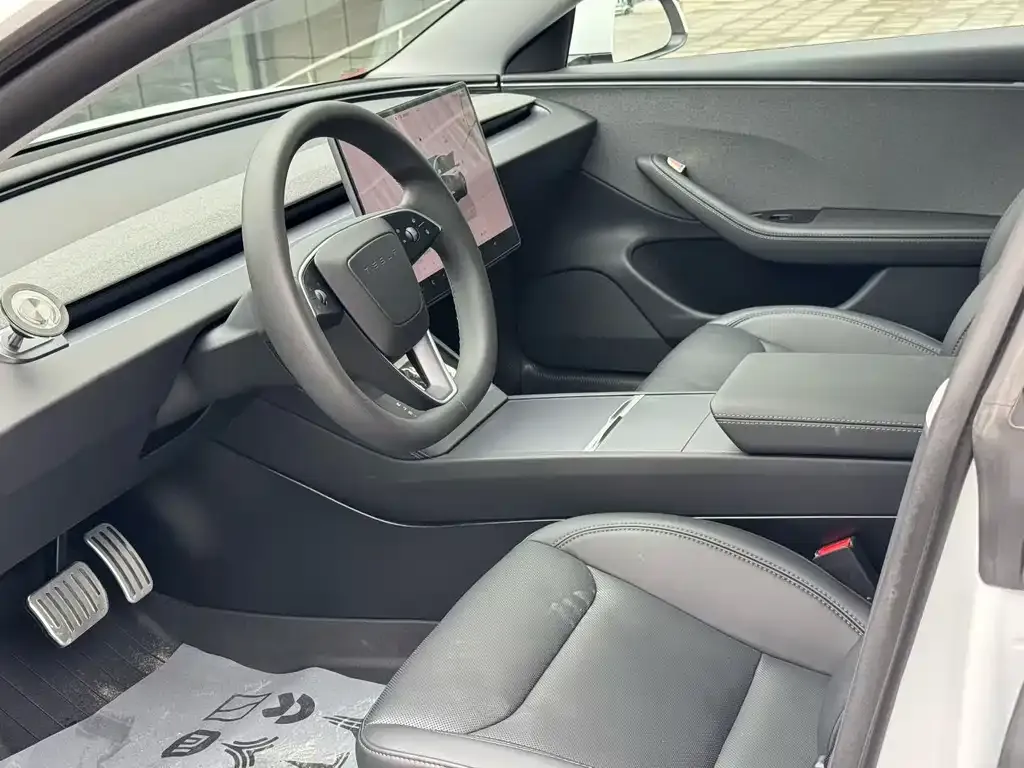 Tesla Model 3 — фото 6