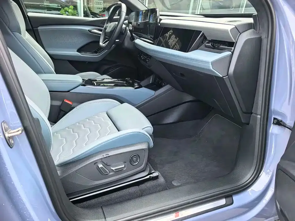 Audi Q6L e-tron — фото 4