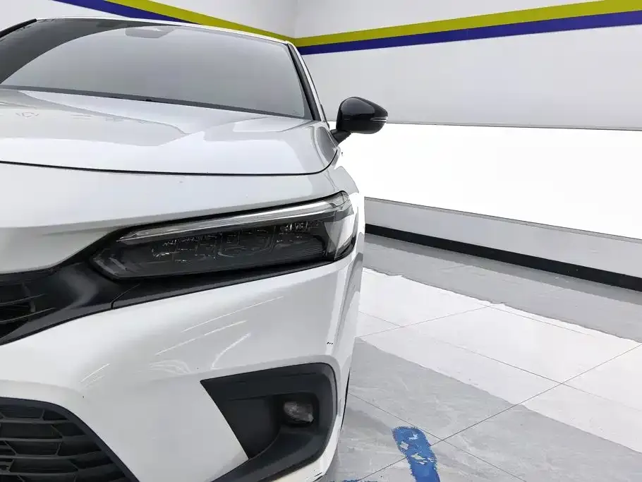 Honda Civic — фото 3