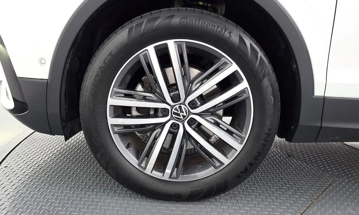 Volkswagen Tiguan — фото 8