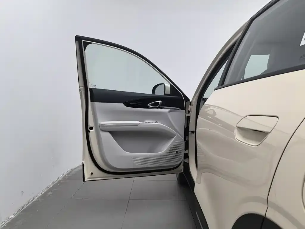 Geely Starburst — фото 2