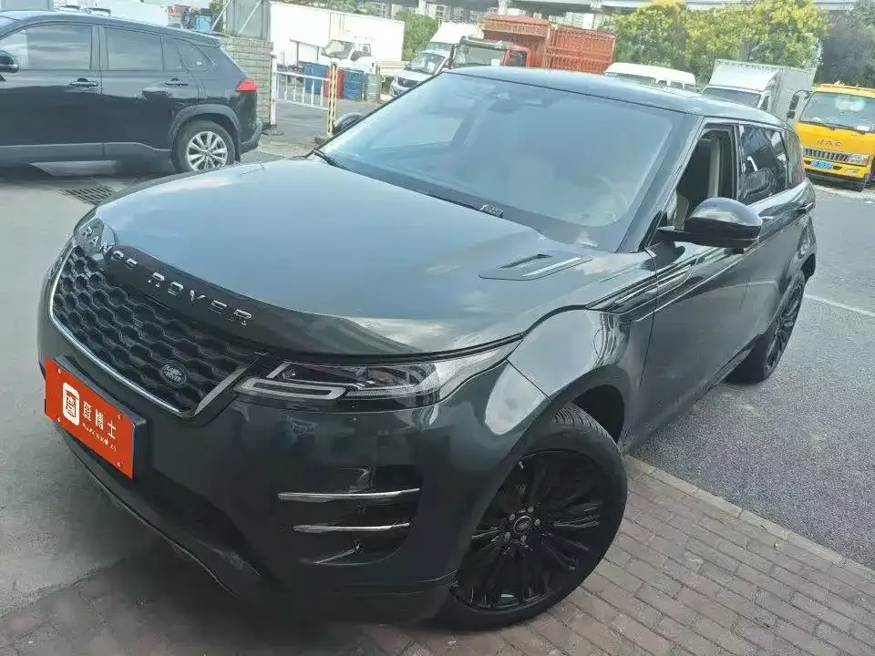 Land Rover Evoque — фото 1